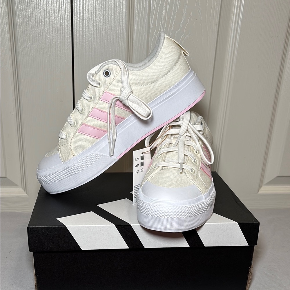 NWT Adidas Women's Cream and Pink Sneakers